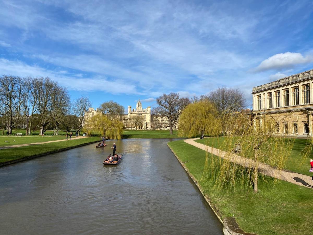 Cambridge Stays Riverside Apart Hotel With 2Br Flats At The City Centre-Parking-Balcony Екстериор снимка