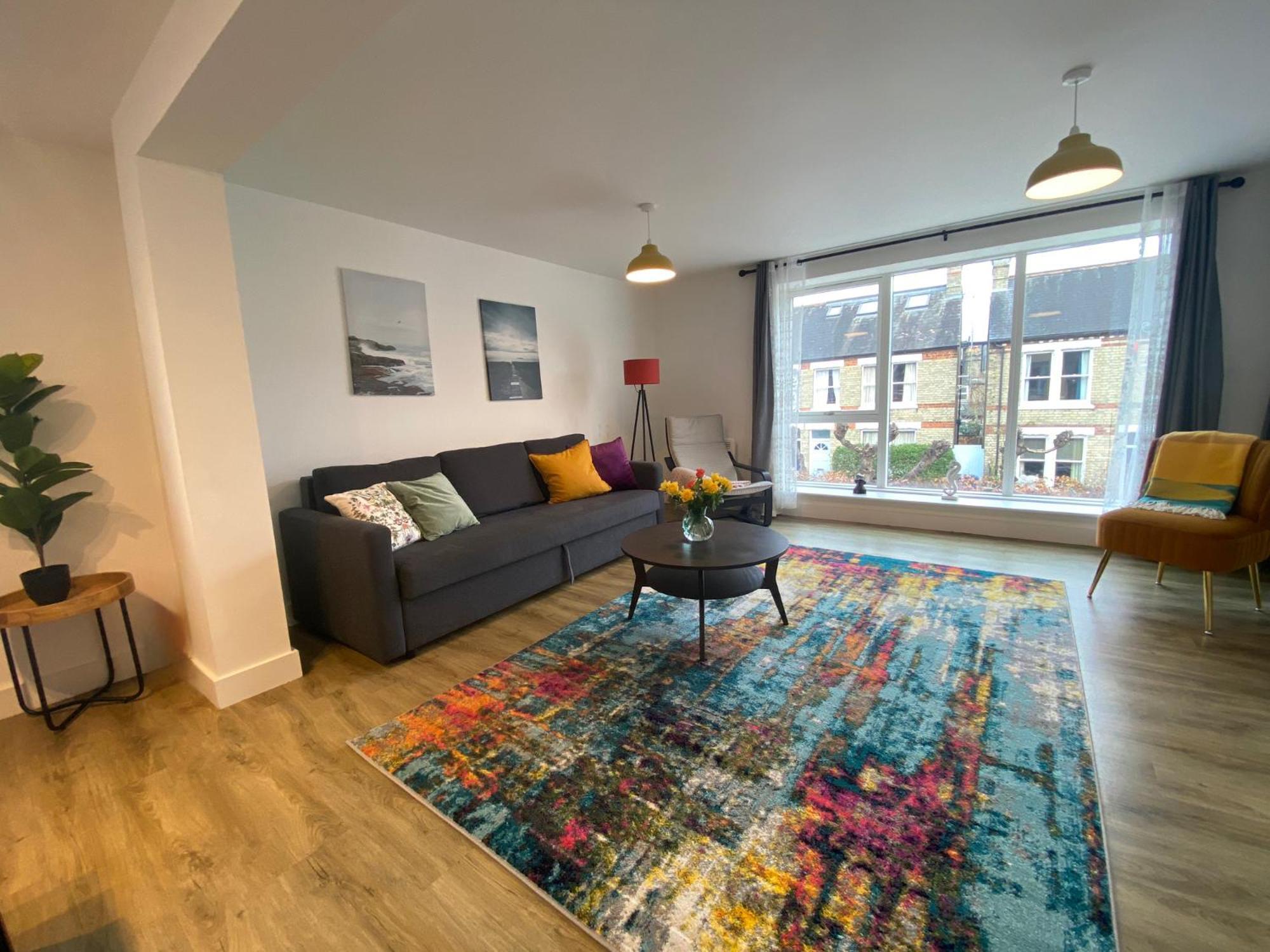 Cambridge Stays Riverside Apart Hotel With 2Br Flats At The City Centre-Parking-Balcony Екстериор снимка