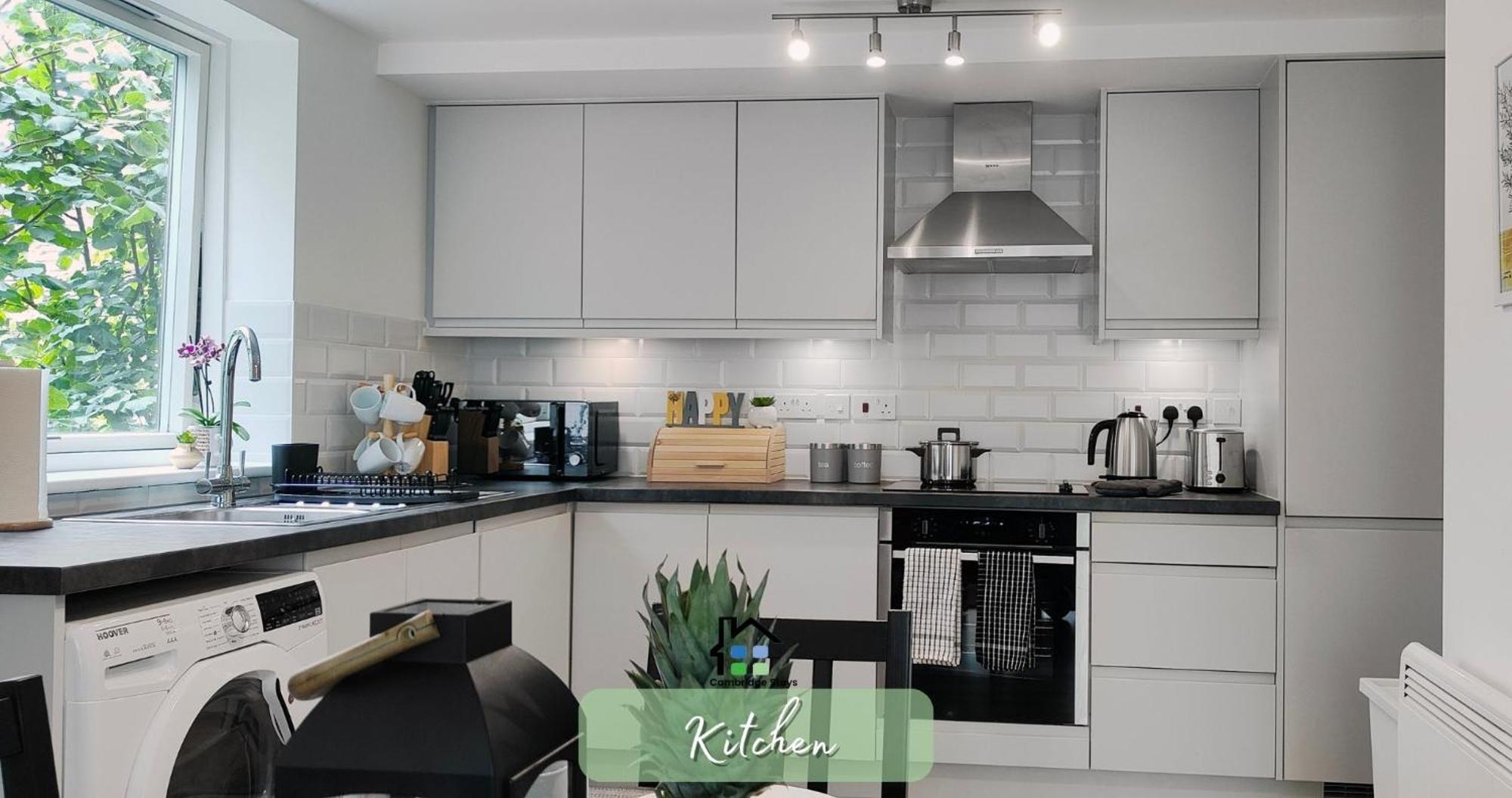 Cambridge Stays Riverside Apart Hotel With 2Br Flats At The City Centre-Parking-Balcony Екстериор снимка