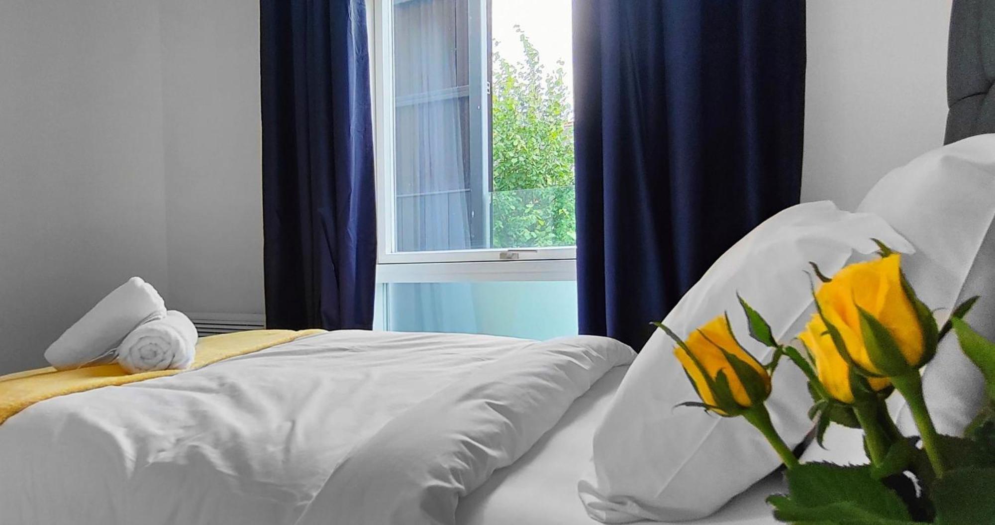 Cambridge Stays Riverside Apart Hotel With 2Br Flats At The City Centre-Parking-Balcony Екстериор снимка