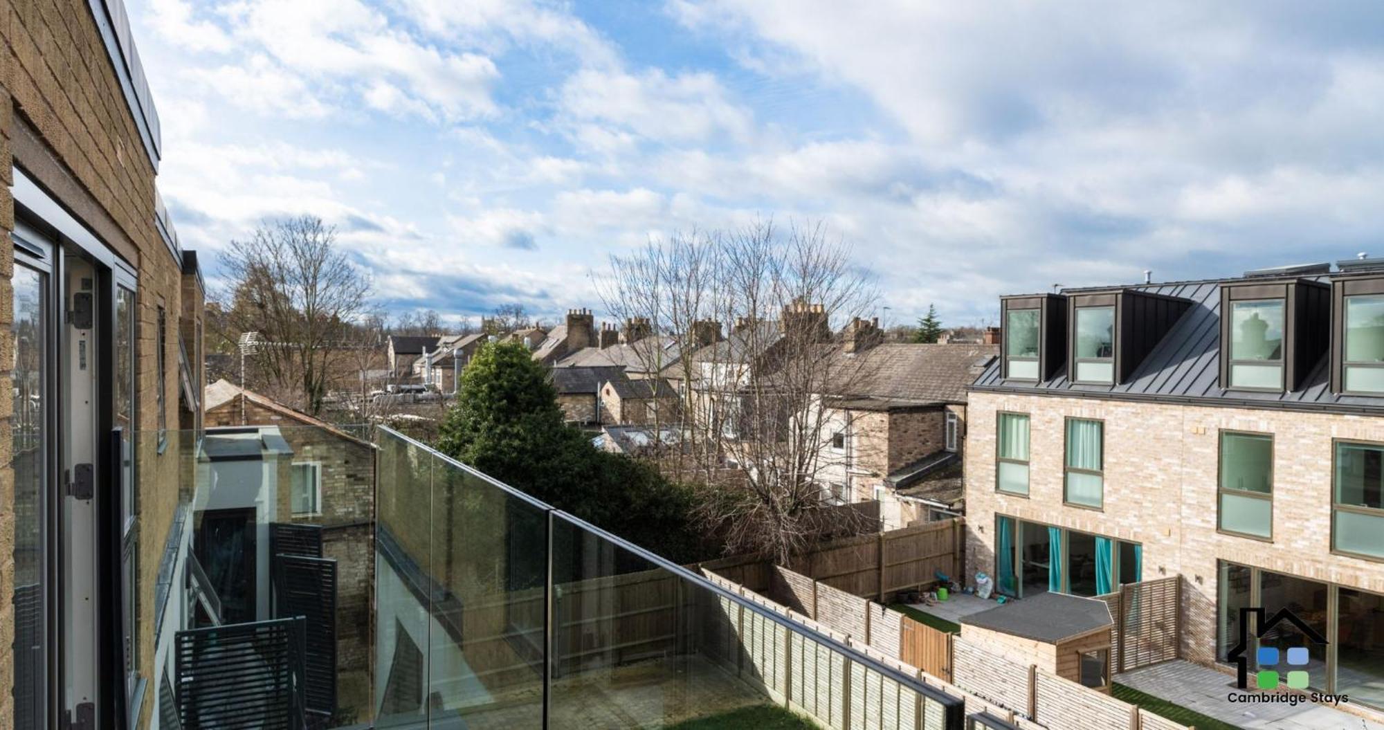 Cambridge Stays Riverside Apart Hotel With 2Br Flats At The City Centre-Parking-Balcony Екстериор снимка